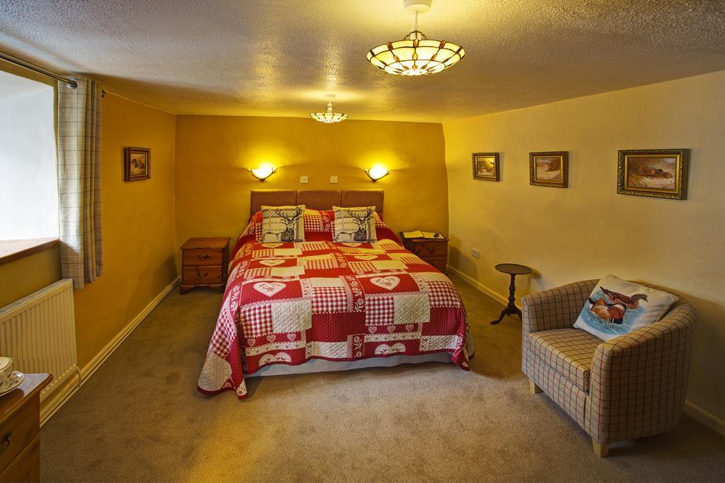 Hotel Tinhay Mill Lifton Habitación foto